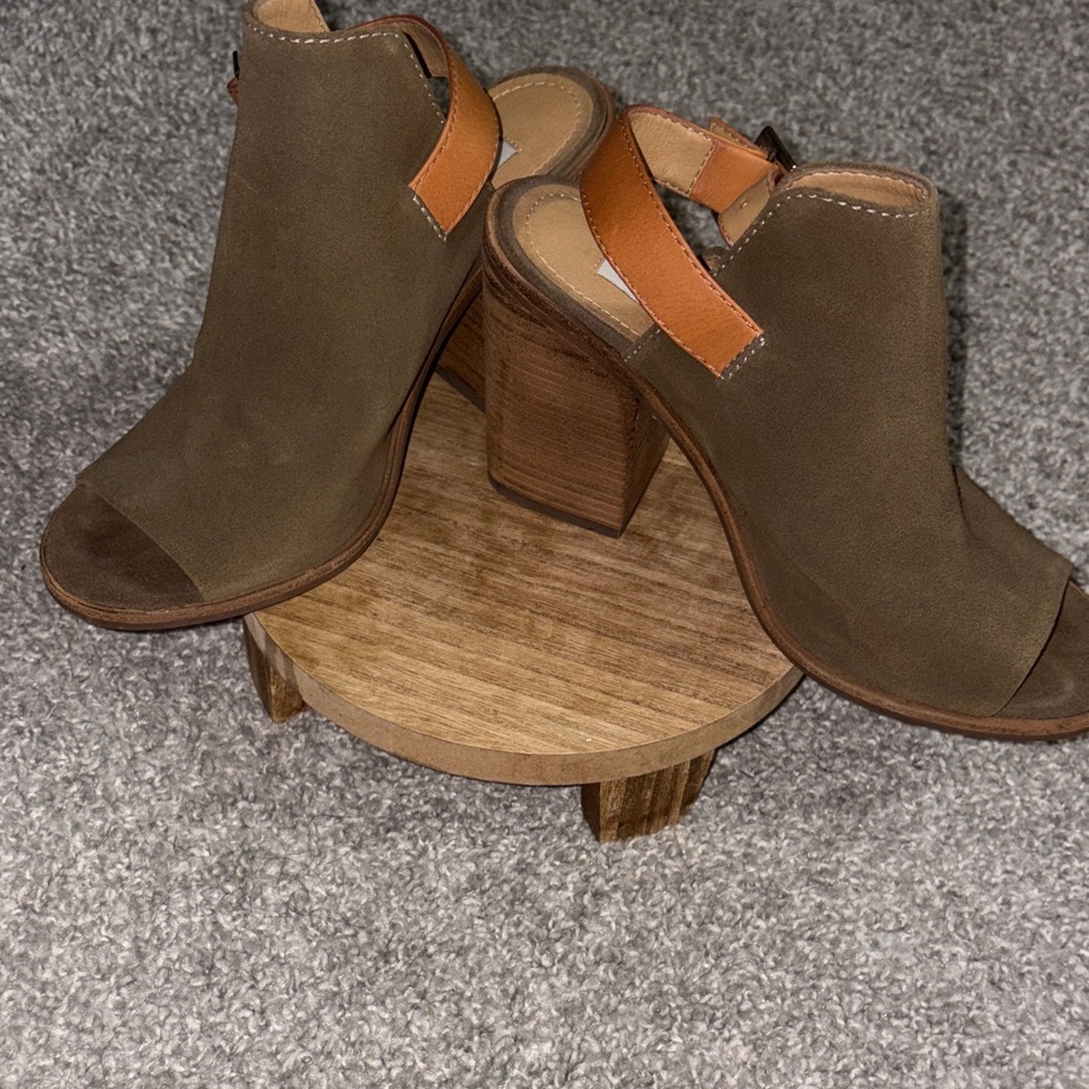 Steve Madden Olive Peep-Toe Block Heels